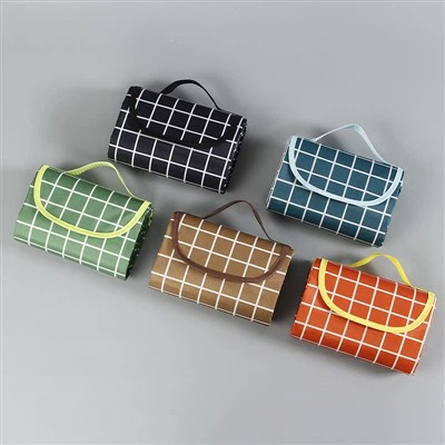 100% polüestrist fliisist piknikuvaip