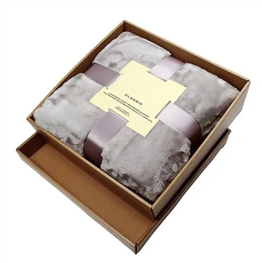 Mikrokiust flanellist fliisist tekk